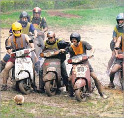 Now, football lovers bend it on wheels