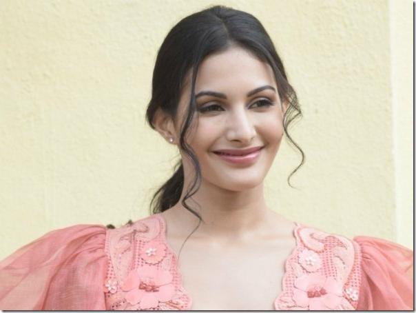Amyra Dastur on being an actress, ‘It’s scary’