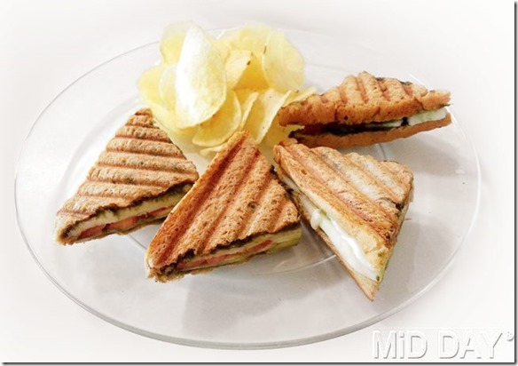 Pesto-Mozzarella-sandwich