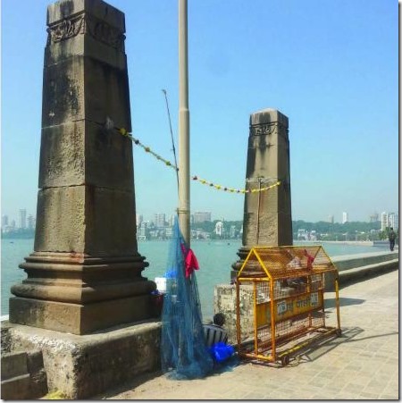 Parsi Gate At Marine Drive Mumbai to be restored soon