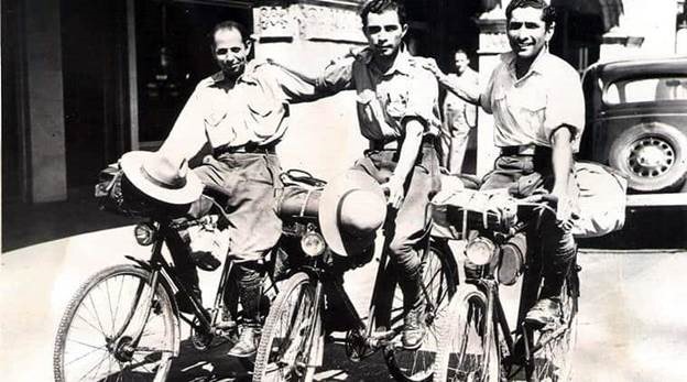 The men from Mumbai who cycled around the world