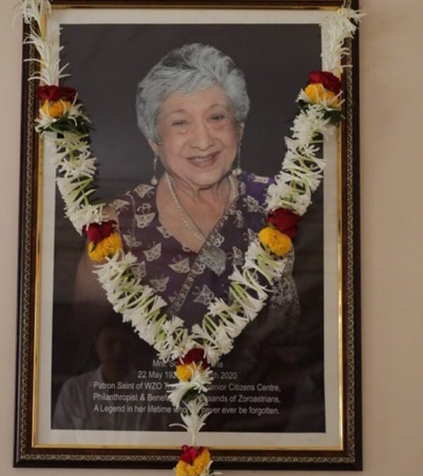 Scylla Vatcha’s Portrait Unveiled at Navsari Senior Citizen Center.