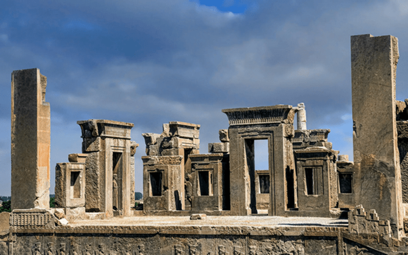 Iran&rsquo;s ancient treasures face threat from bombing, scholars warn